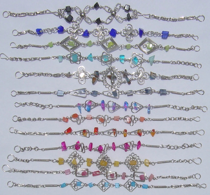 250 bracelets de verre, perle, pierres bijoux grossiste  